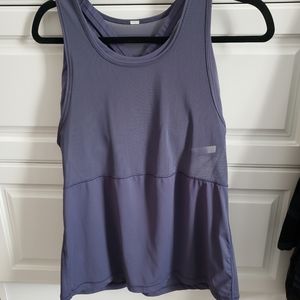 Lululemon tank with built in bra, size 8.